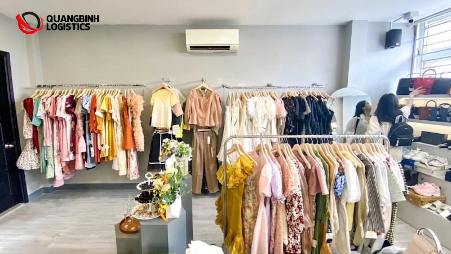 Gửi mỹ phẩm, quần áo, đồ cá nhân từ Hà Nội sang Anh Gửi mỹ phẩm, quần áo, đồ cá nhân từ Hà Nội sang Anh