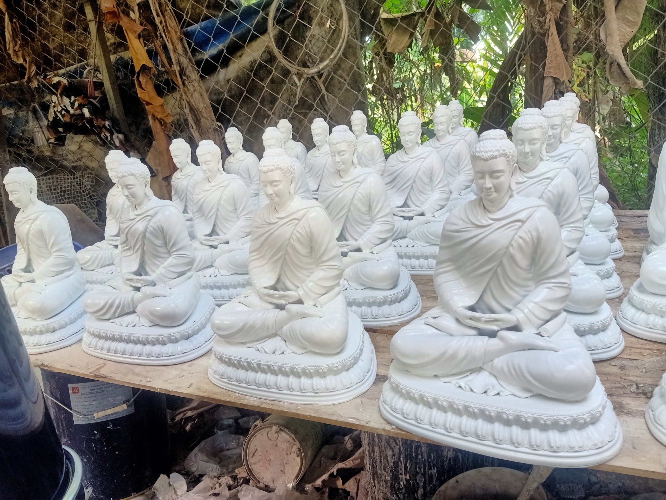Dịch Vụ Vận Chuyển Tượng Đá Từ Ngũ Hành Sơn Đến Bristol Giá Rẻ