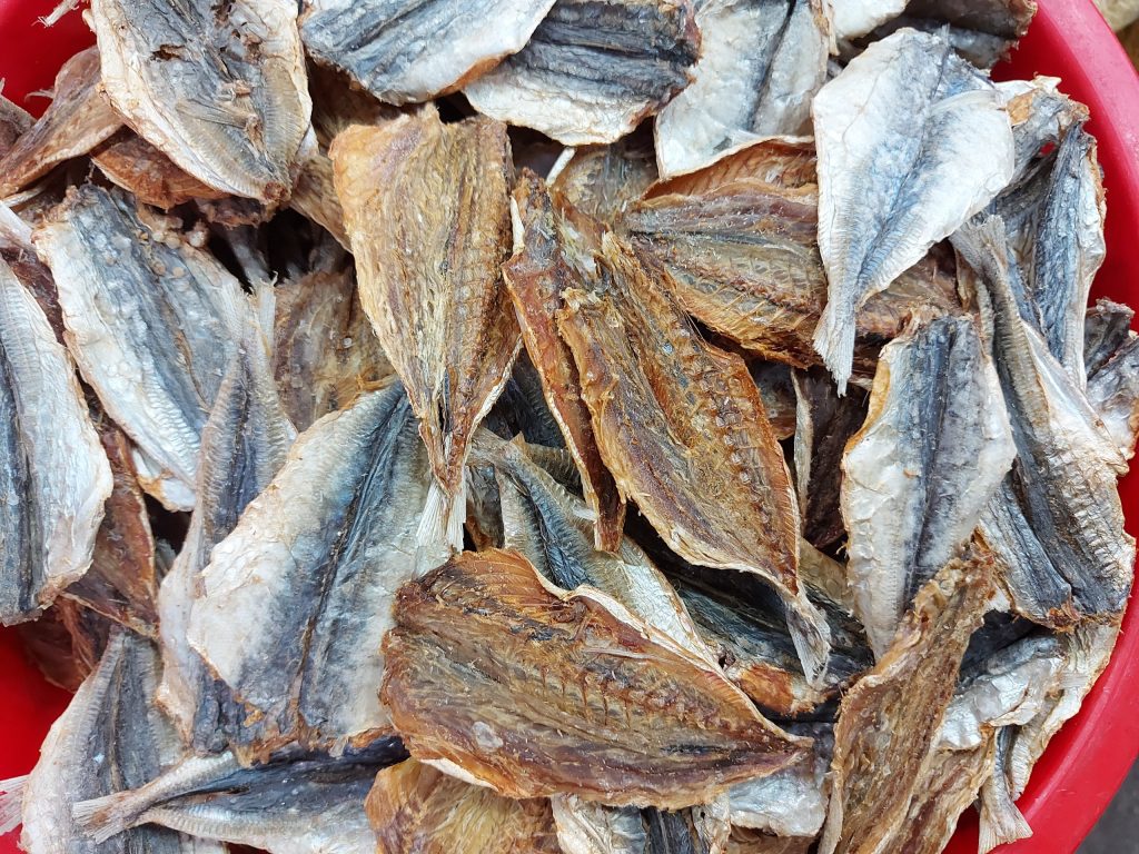 Vận chuyển cá khô nội địa 